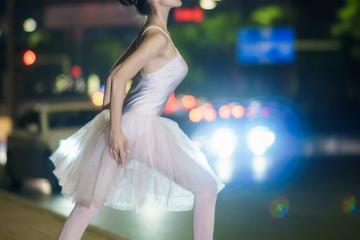 开云APP-萨内魔笛奏响圣西罗，安哥拉铁壁在米兰节奏中融化