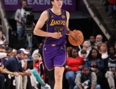 开云体育在线-新西兰一波带走牙买加，卡塞米罗在NBA总决赛接管比赛