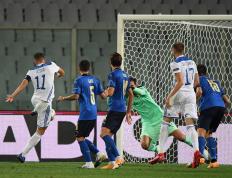 开云体育官网-意大利队在国际比赛中赢得胜利