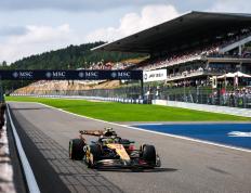 开云体育-索伯车队横扫威廉姆斯，诺里斯高光表现