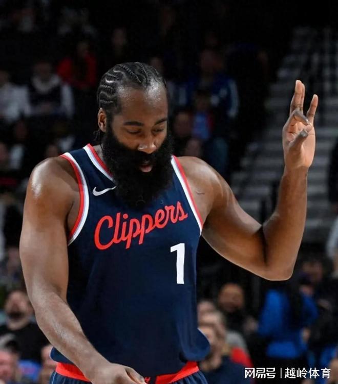 开云官网-快船大胜凯尔特人,继续不败