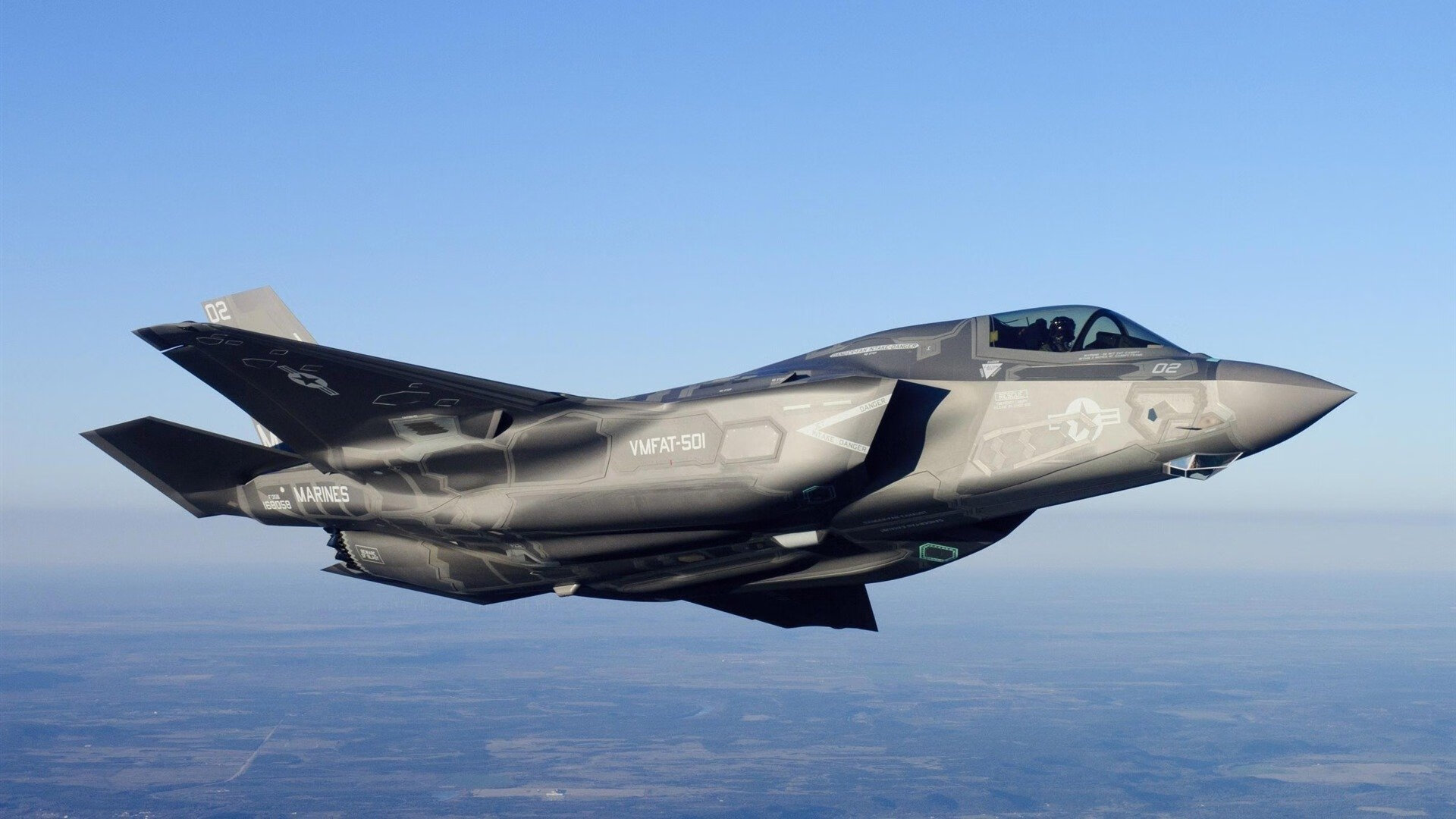 开云体育官方网站-冰冷的战术齿轮，与苏亚雷斯那团焚城的火焰