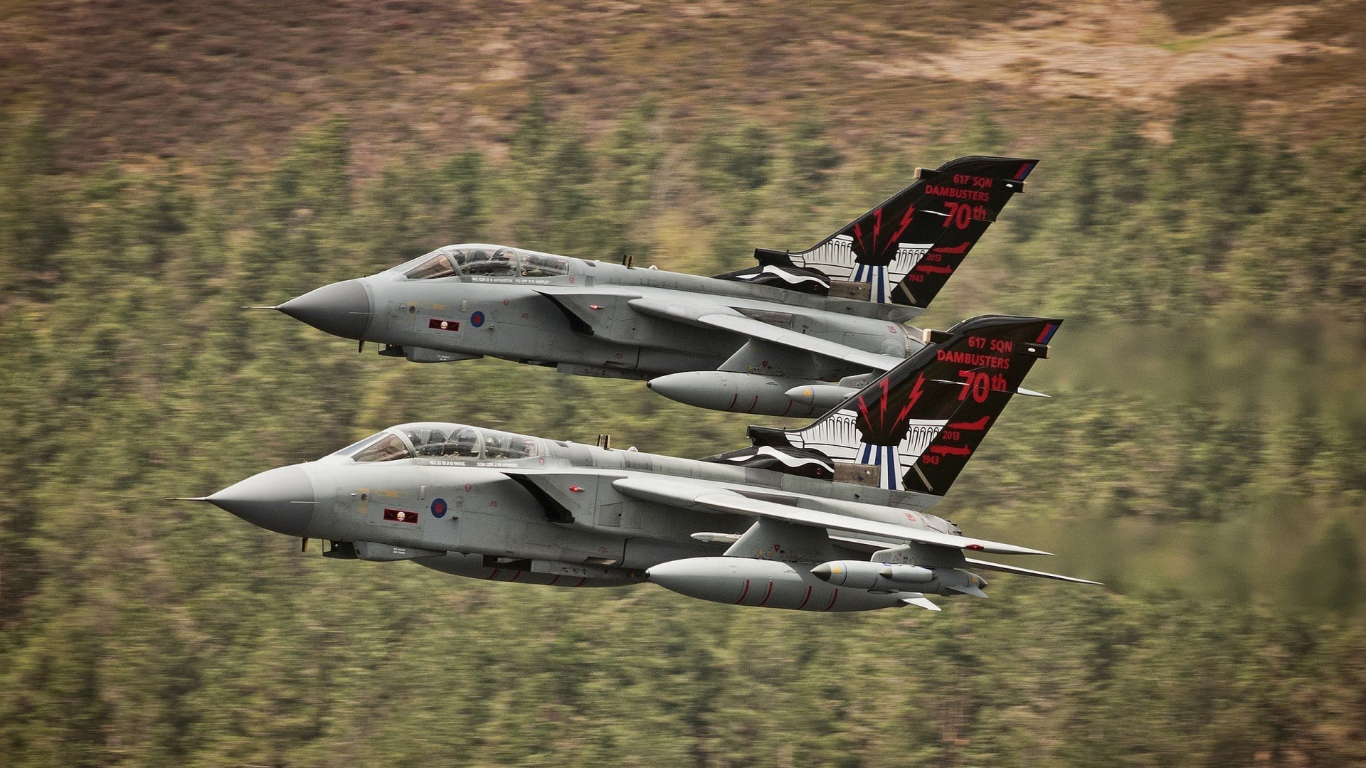 开云体育在线-足球场上的维尼修斯时刻，芬兰男篮用单节拉开诠释团队暴力美学