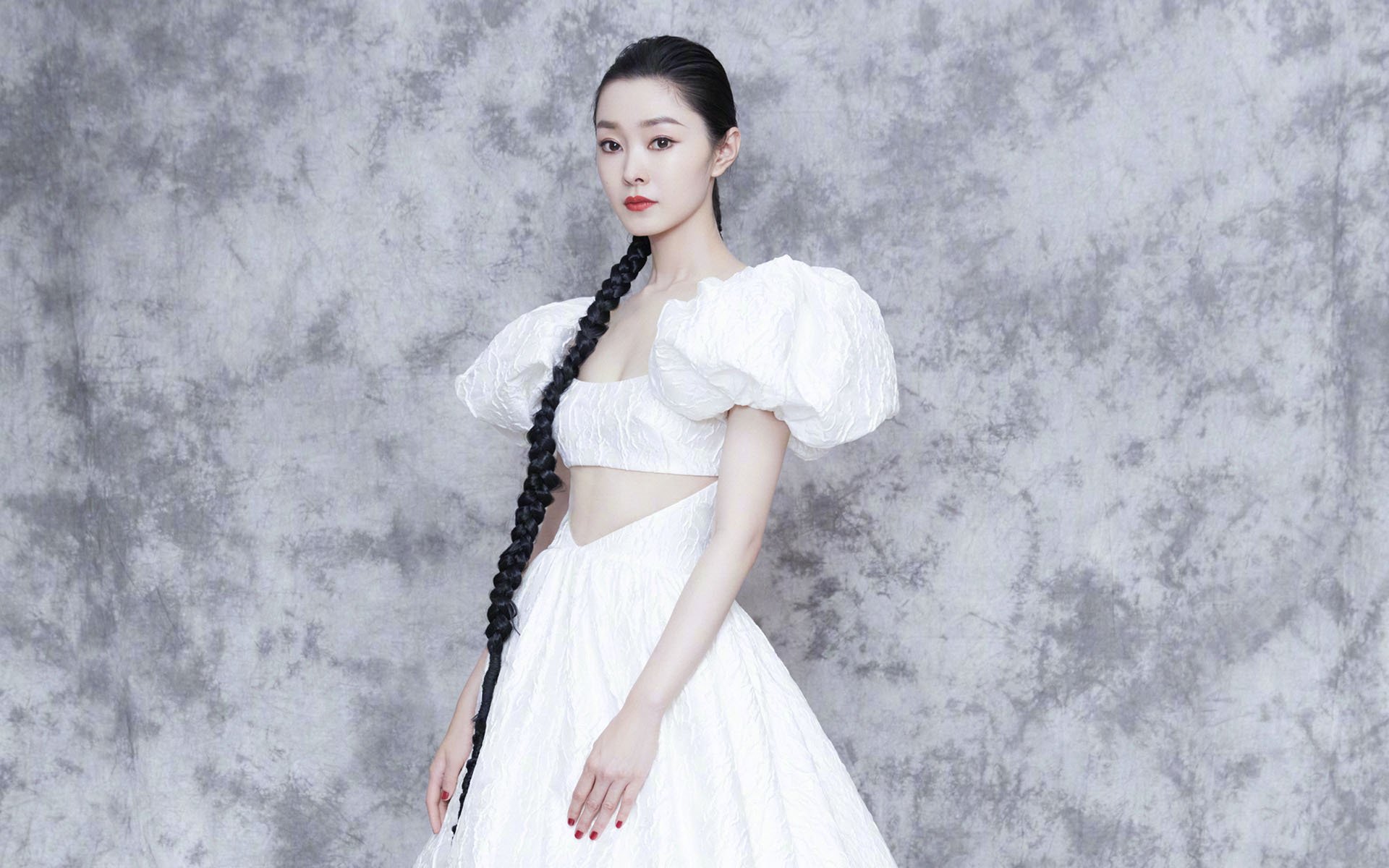 开云体育中国-欧冠淘汰赛焦点战，巴黎圣日耳曼主场告捷，切尔西遗憾出局