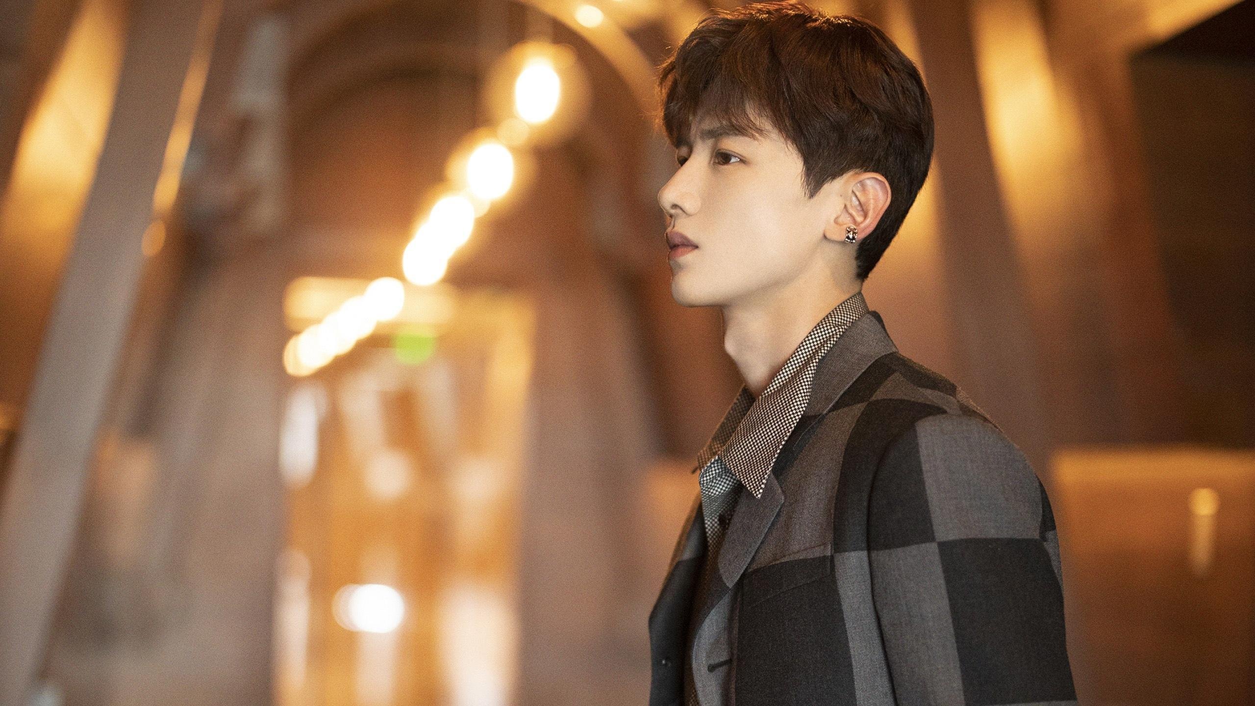 开云体育-奥运前哨战,猛龙狙击绿军,霸权崩坍与新生代崛起